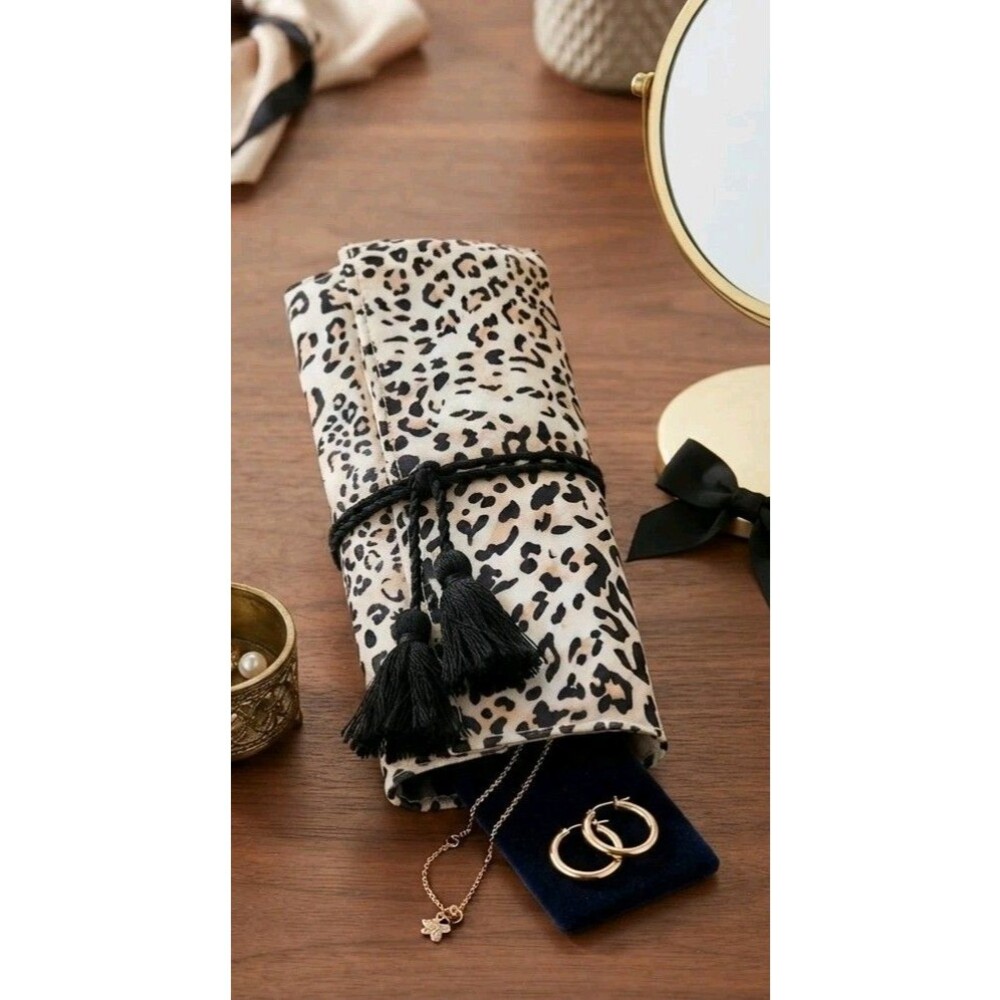 Chico's Jewelry Roll Tan Black NWT Leopard Print Travel Organizer Tassel MSRP$59